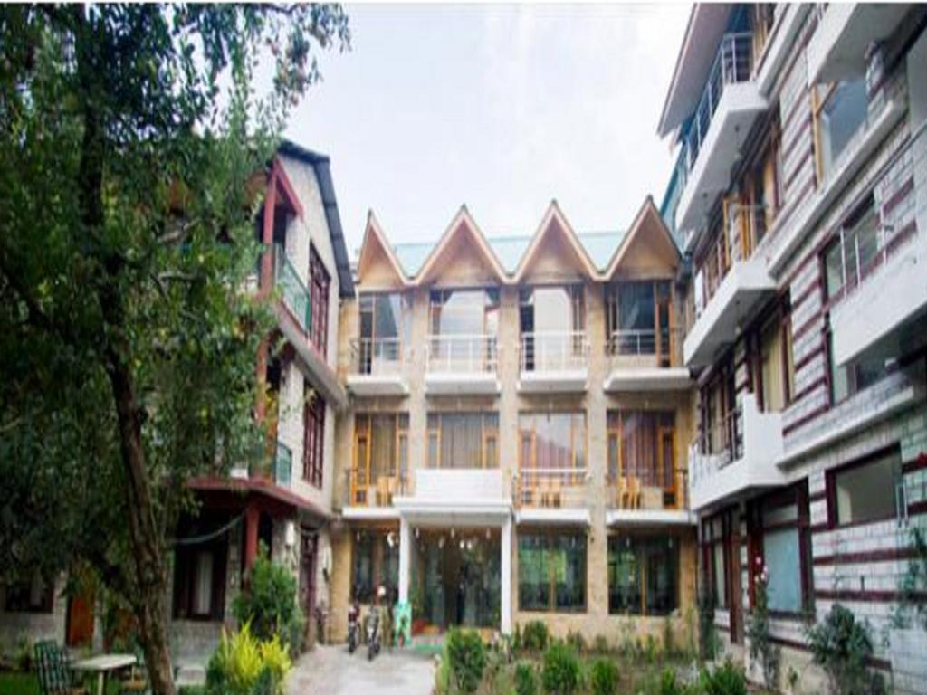 The Grand Welcome Hotel Manāli Екстериор снимка